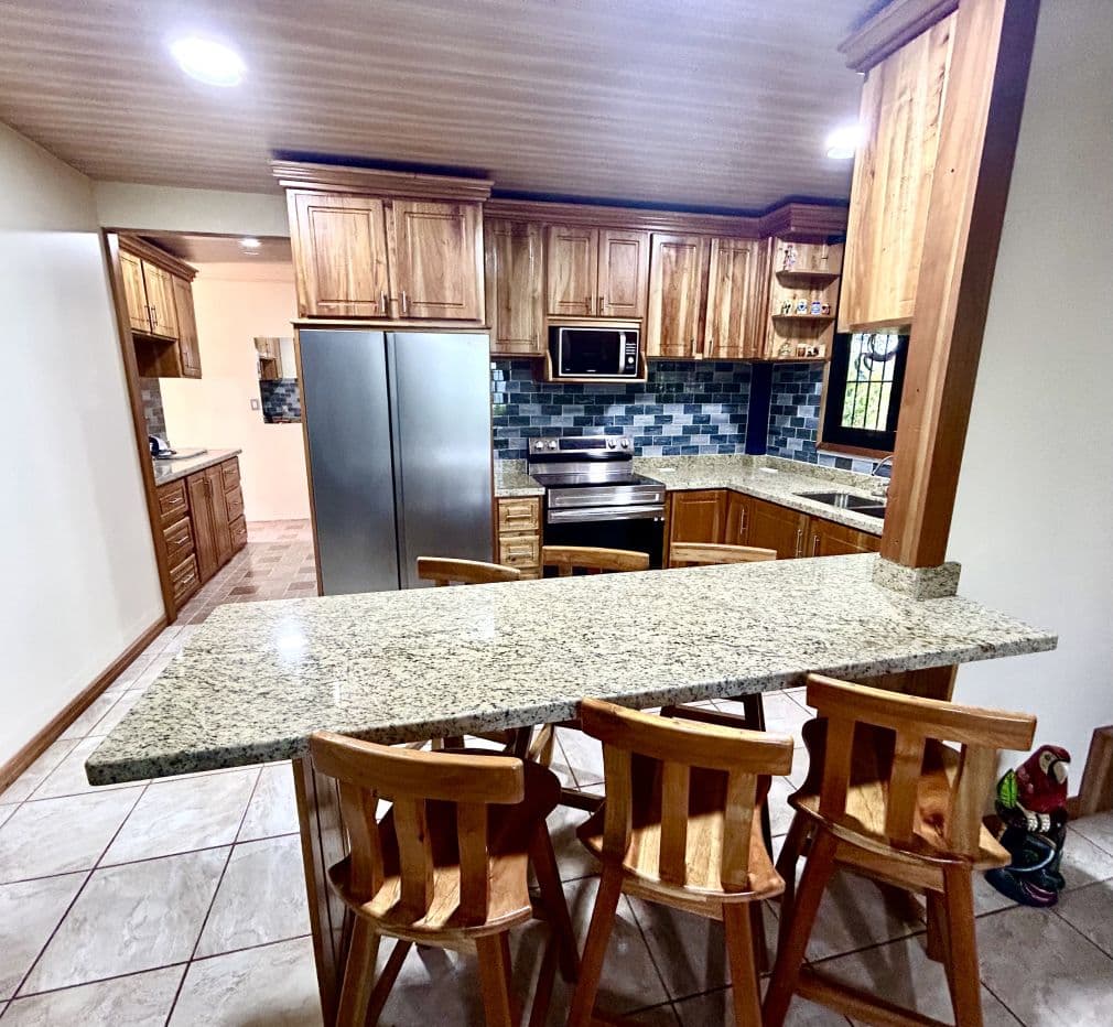 Turnkey Volcano View Renovated Home with a River on 1.4 Acres & 2,000 SF Workshop in La Tigra Near La Fortuna Costa Rica, photo 11