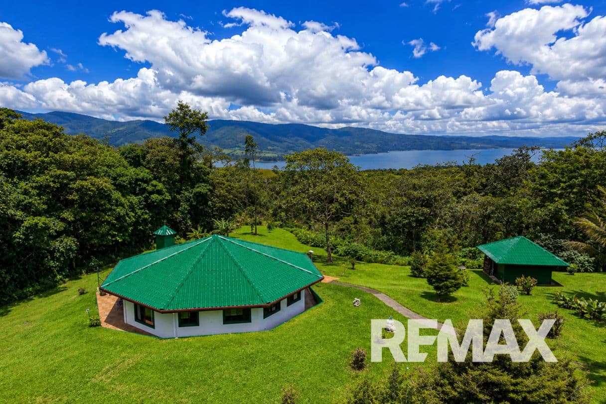 Three-Bedroom Lake View Home Lake Arenal Guanacaste, photo 24