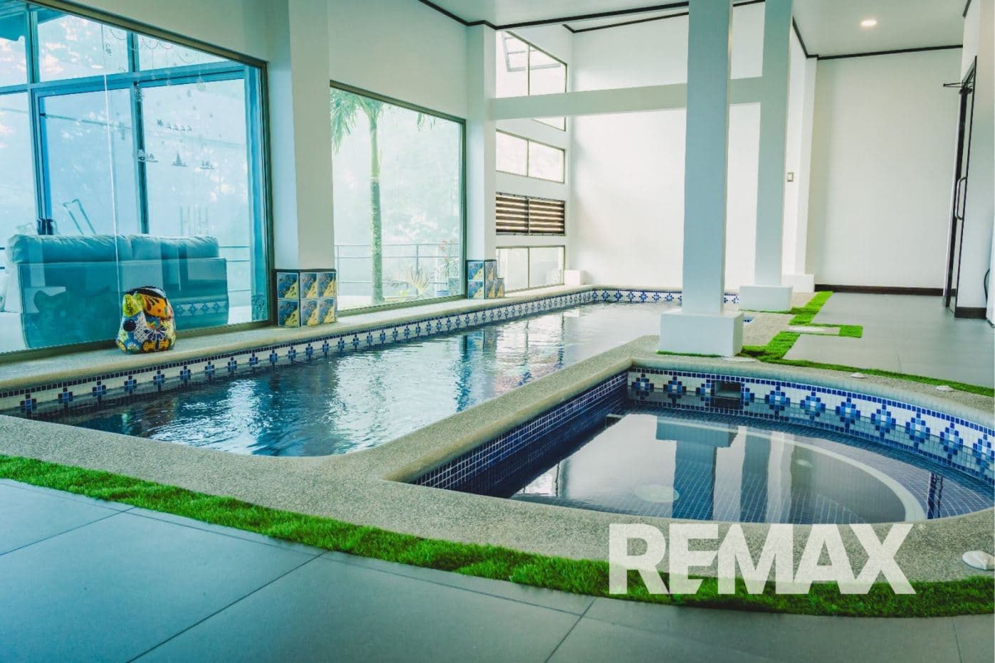 Ultra-modern Mansion for sale near La Fortuna in Ciudad Quesada, 4 Levels, Elevator, Indoor Pool and Jacuzzi w Volcano Views, photo 4