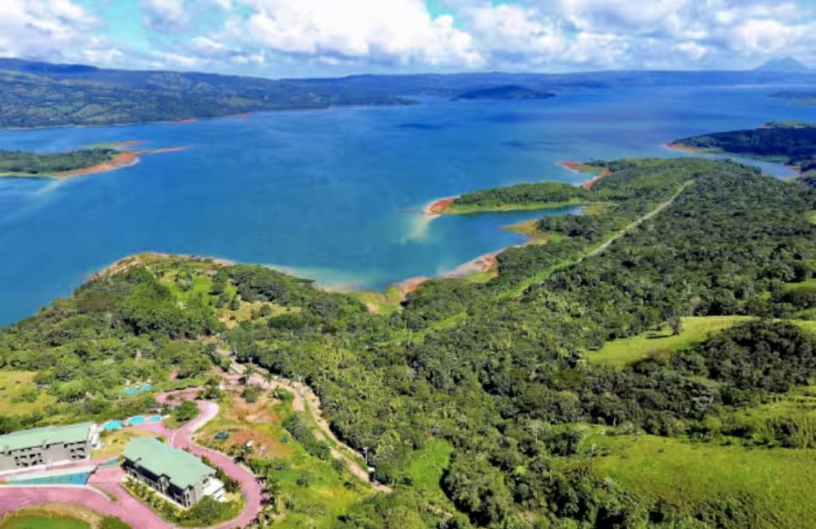 Luxury Hilltop Condo with Panoramic Lake Arenal & Volcano Views — Modern Retirement Living with Strong Vacation Rental Potential, photo 26