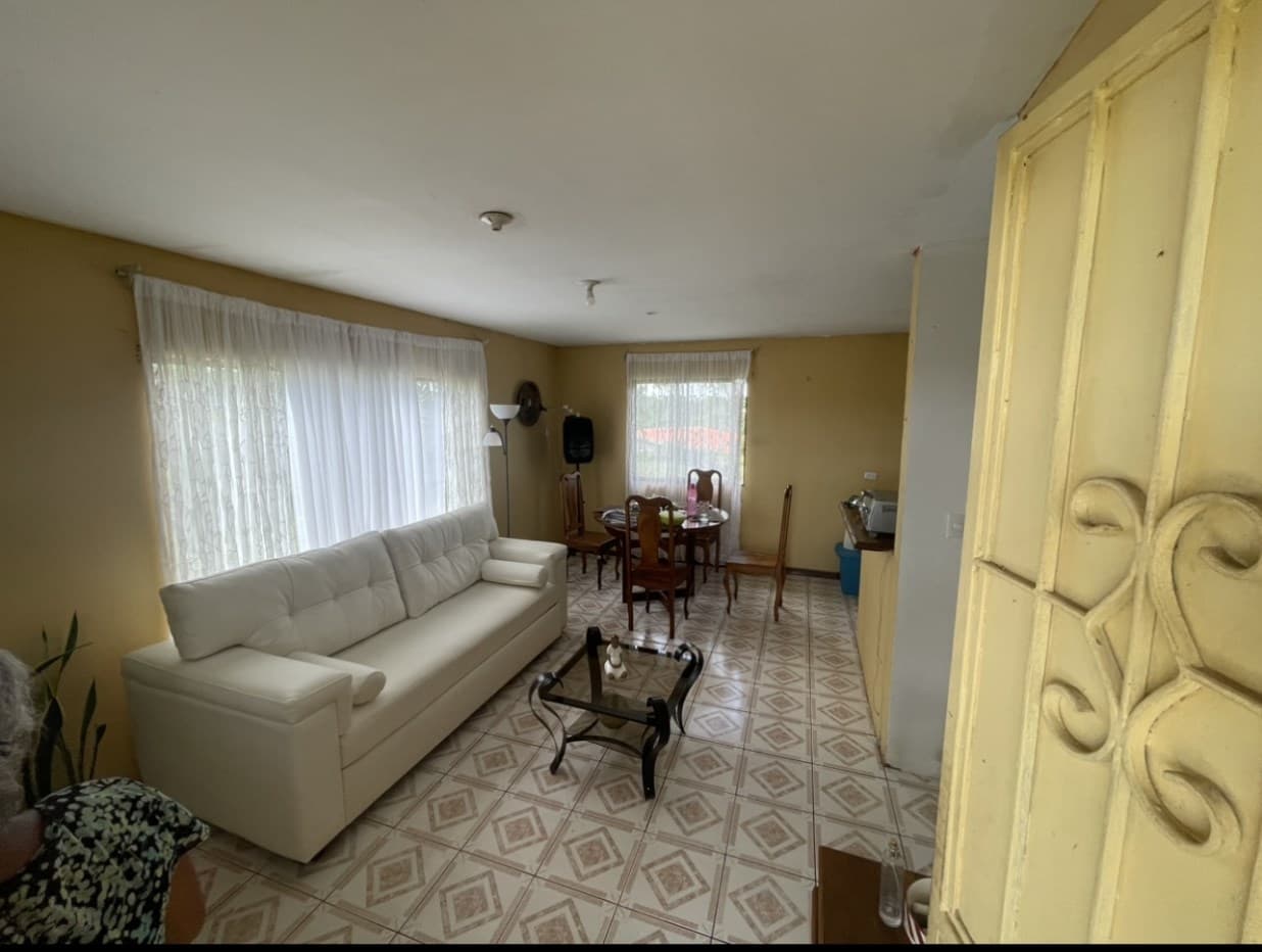 Lake view property, photo 6