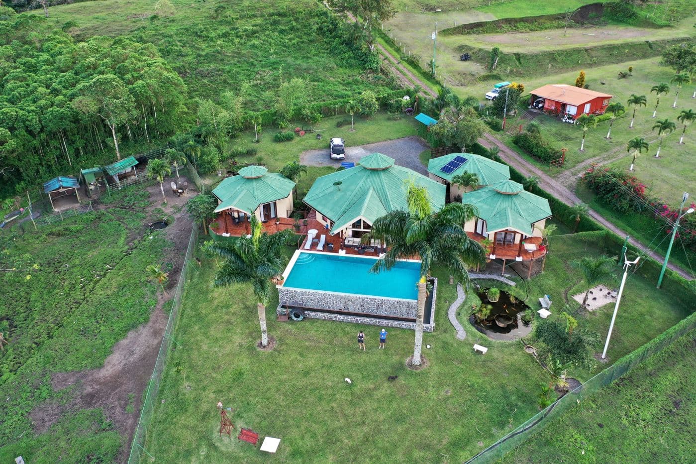 LUXURY MOUNTAIN VILLA AT LAKE ARENAL FOR SALE WITH SPECTACULAR VIEW OF Lake Arenal, photo 2