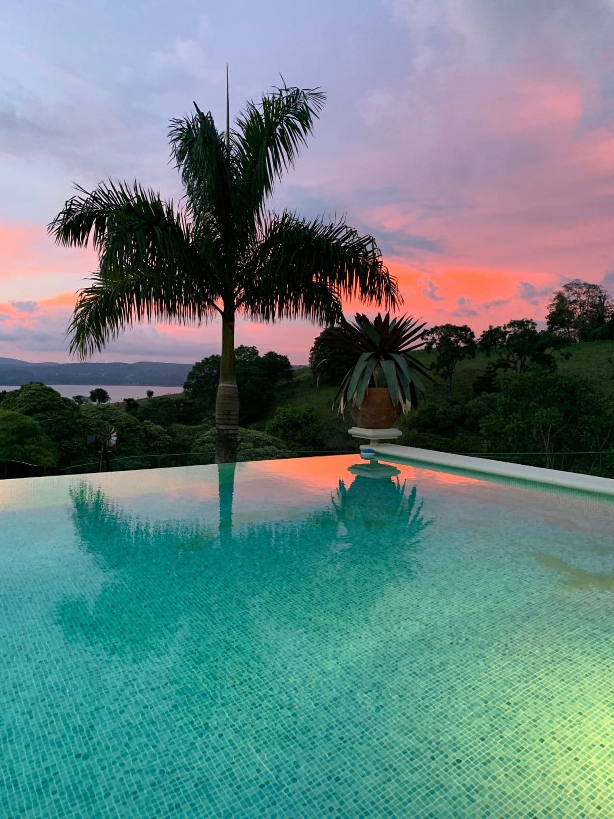 LUXURY MOUNTAIN VILLA AT LAKE ARENAL FOR SALE WITH SPECTACULAR VIEW OF Lake Arenal, photo 28