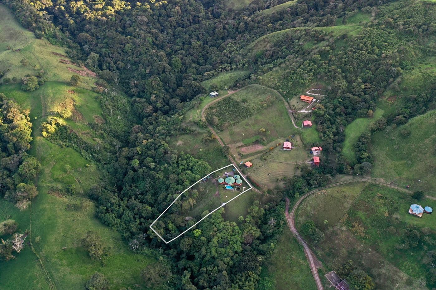 LUXURY MOUNTAIN VILLA AT LAKE ARENAL FOR SALE WITH SPECTACULAR VIEW OF Lake Arenal, photo 3