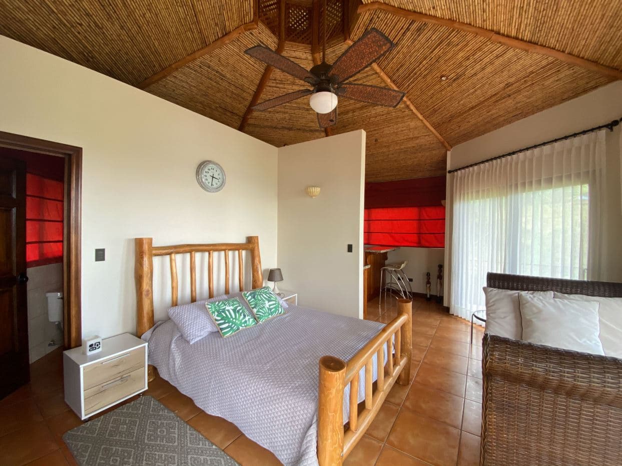 LUXURY MOUNTAIN VILLA AT LAKE ARENAL FOR SALE WITH SPECTACULAR VIEW OF Lake Arenal, photo 23