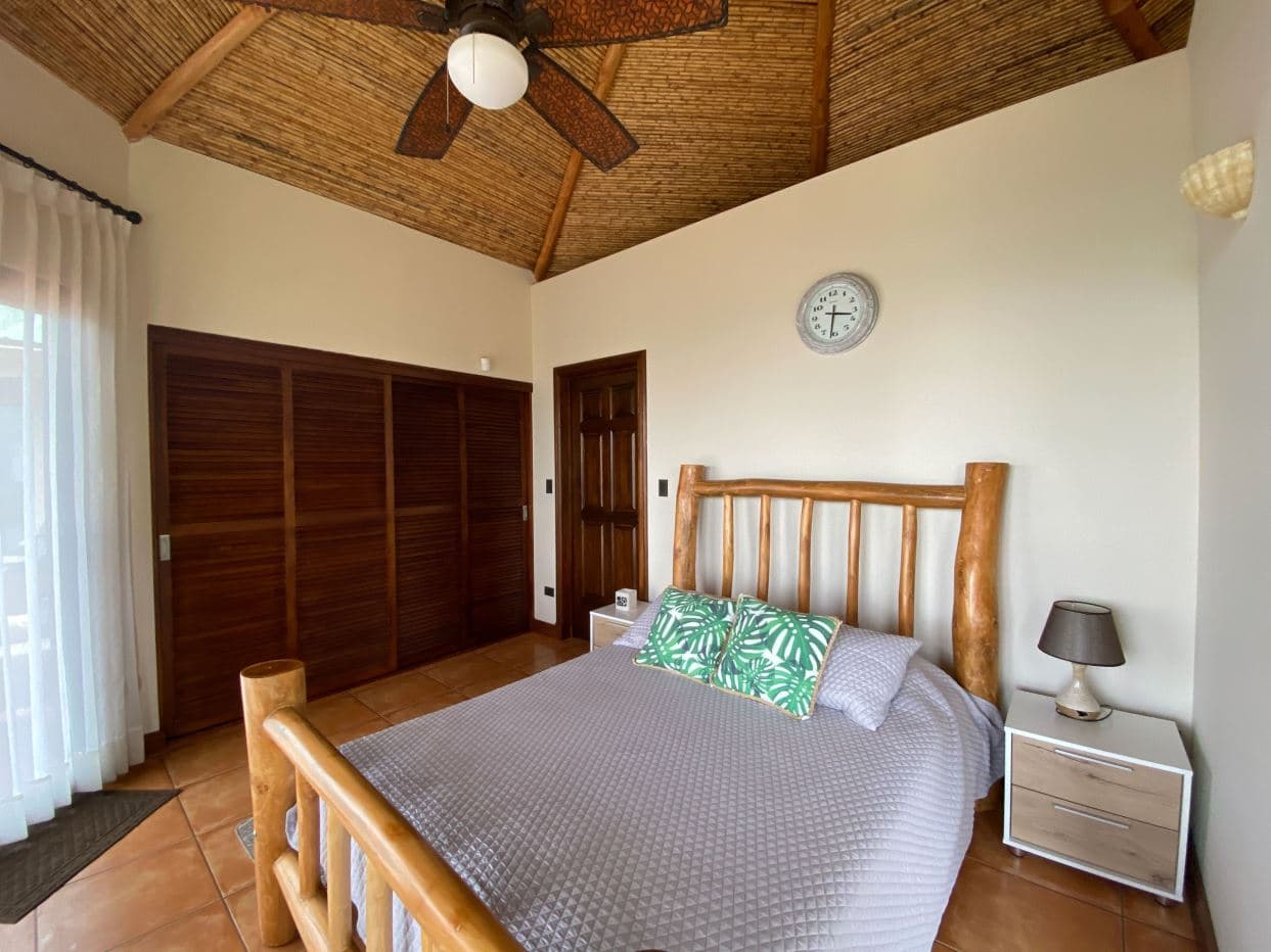 LUXURY MOUNTAIN VILLA AT LAKE ARENAL FOR SALE WITH SPECTACULAR VIEW OF Lake Arenal, photo 21