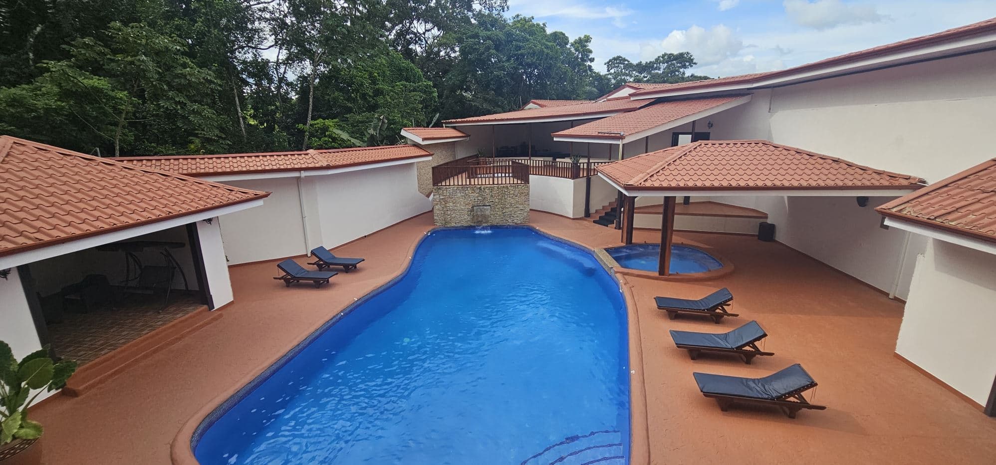 Luxury Riverfront Condo Retreat in Chachagua – Minutes from La Fortuna & Arenal, photo 4