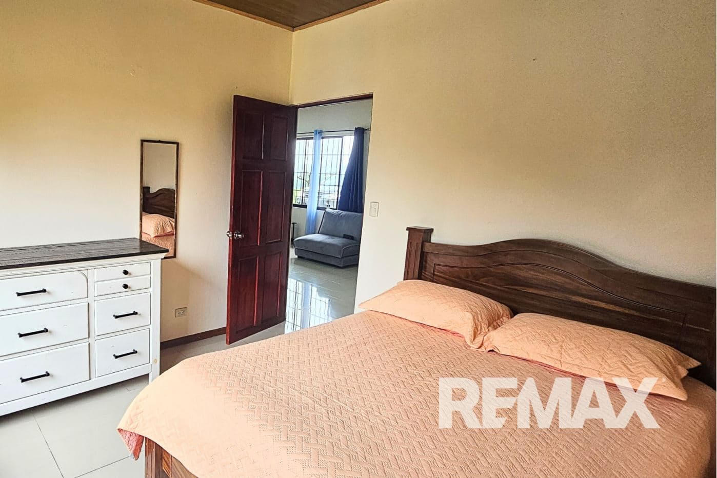 Off-Grid Mountain Home with Multiple Volcano Views on 5,775 m² – La Balsa, San Ramón, photo 12