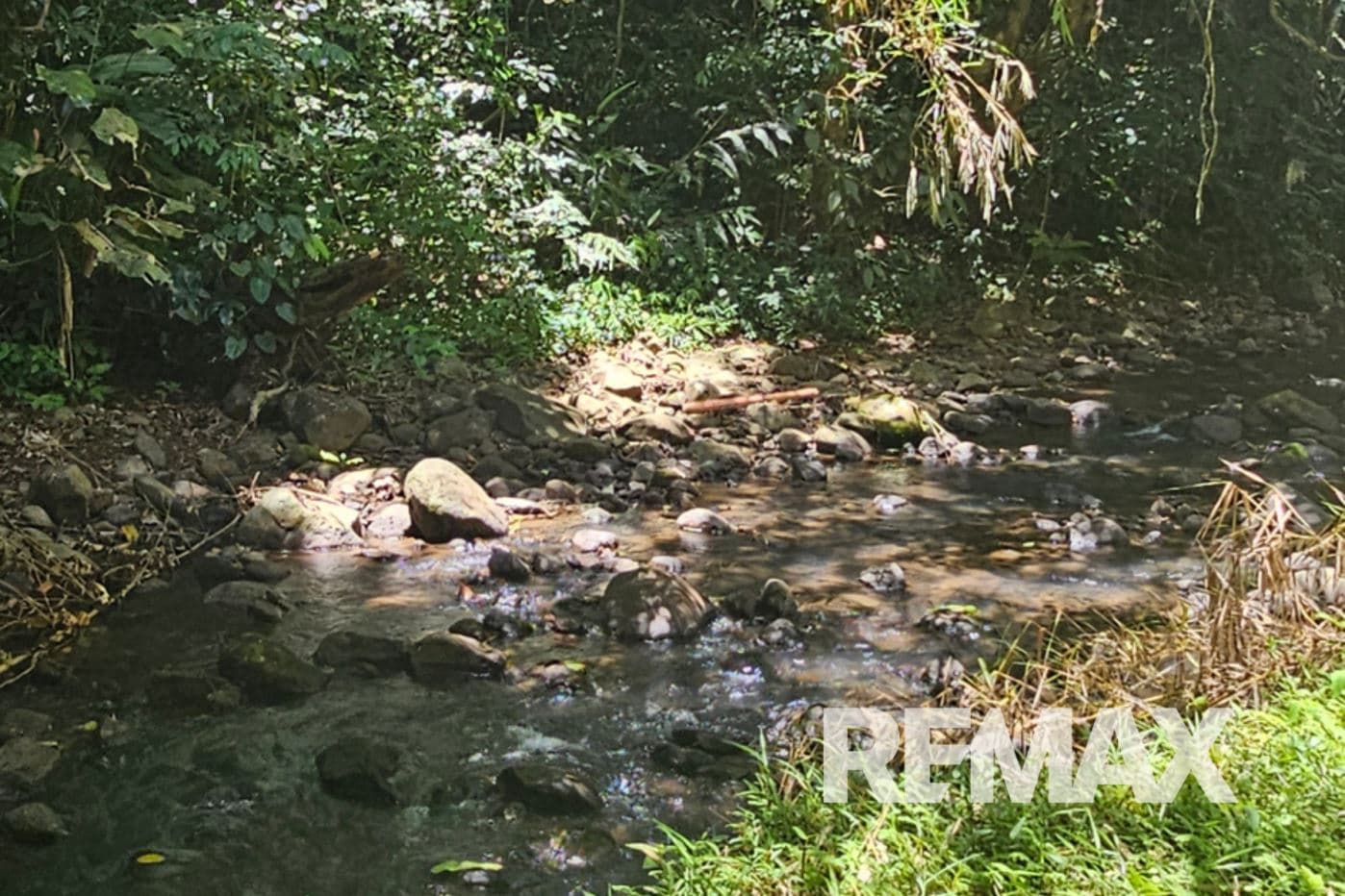 Riverfront Property with Expansion Potential Near La Fortuna – 2,918 m² + Additional 2,000 m² Usage Rights, photo 2