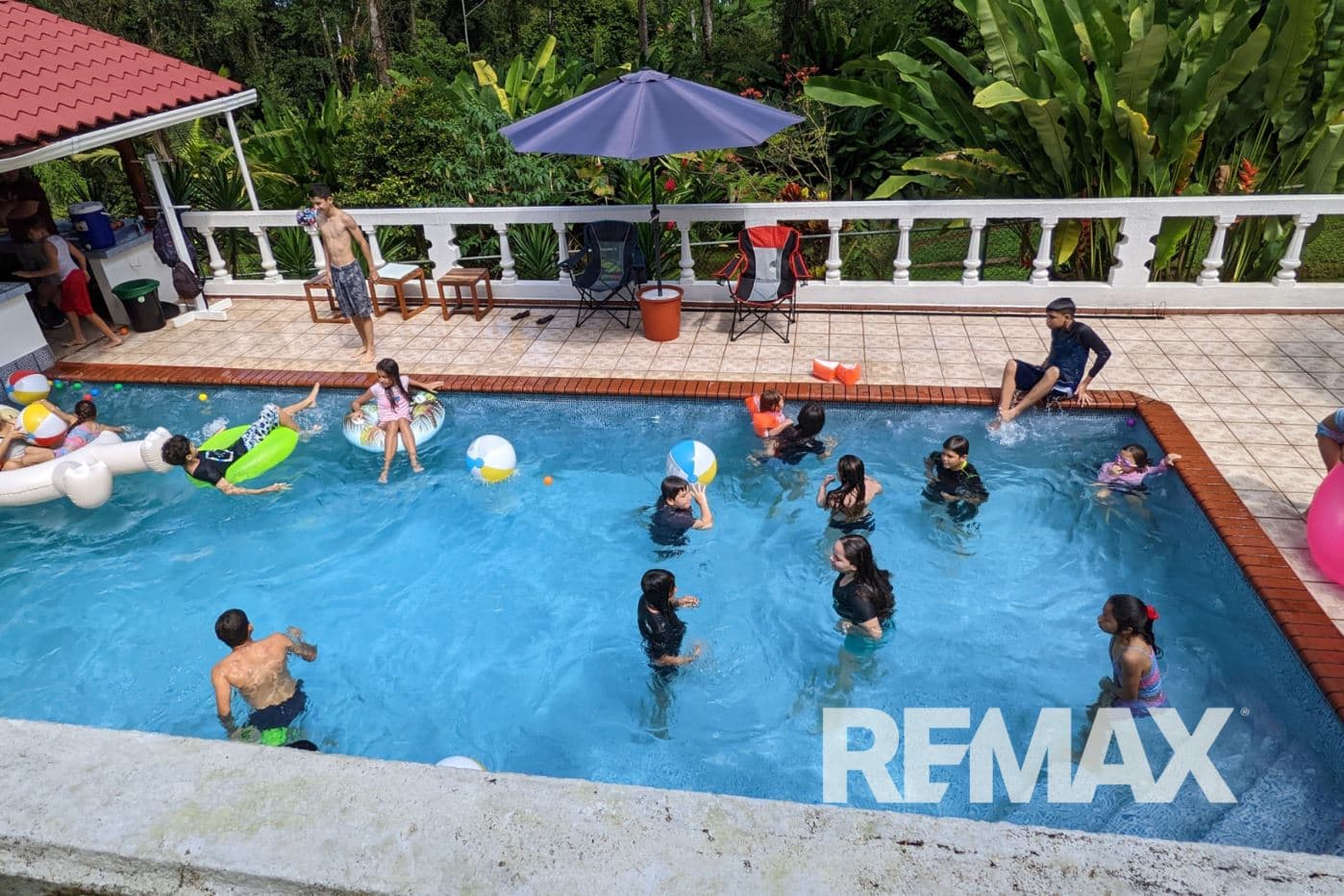 17-Acre Estate with Pool, Guest House & Income Potential Near La Fortuna, photo 6