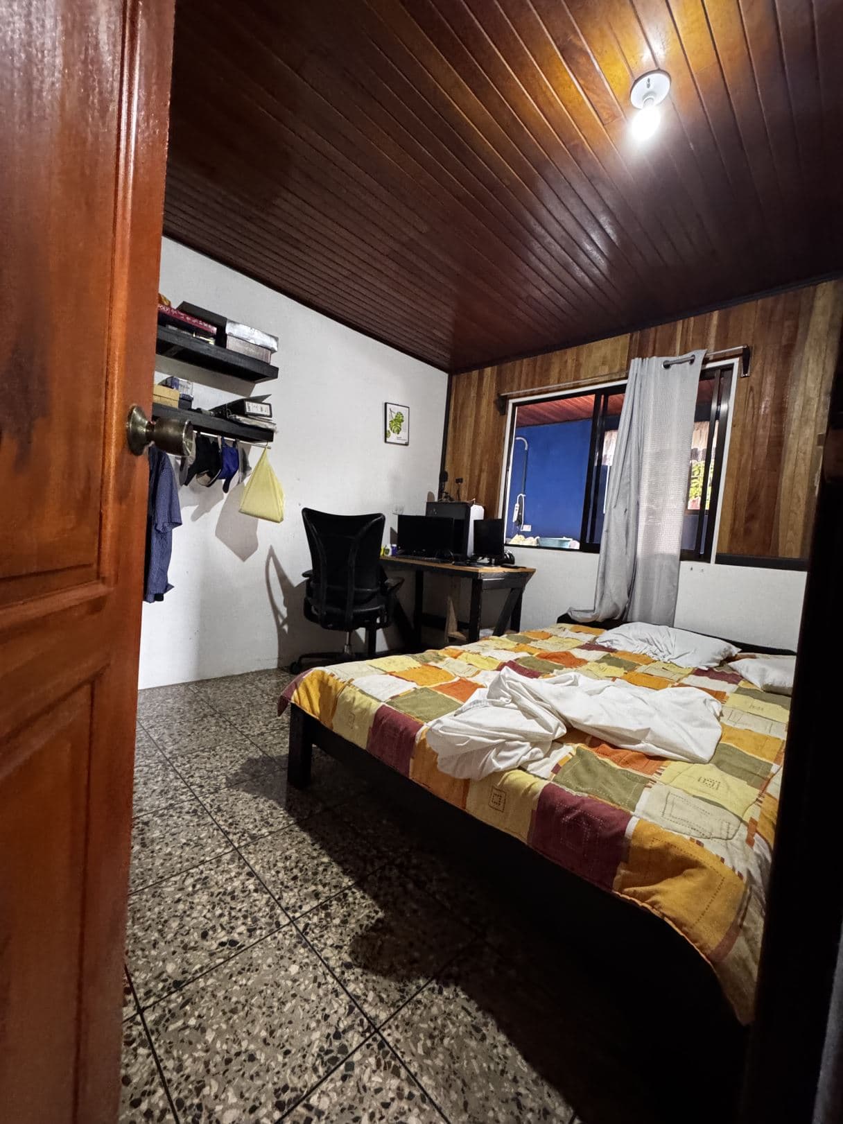 For Sale 5 Bedroom House Near La Fortuna with Fruit Trees and Large Lot, photo 3