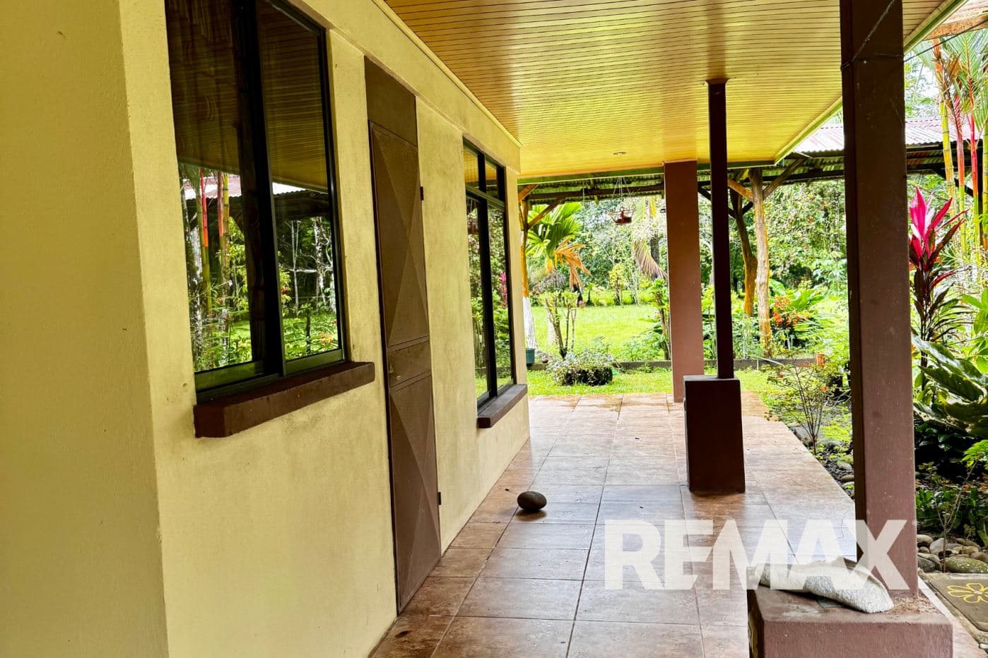 Almost 2acres Property, house with Pool, Lake, and BBQ Area, photo 6