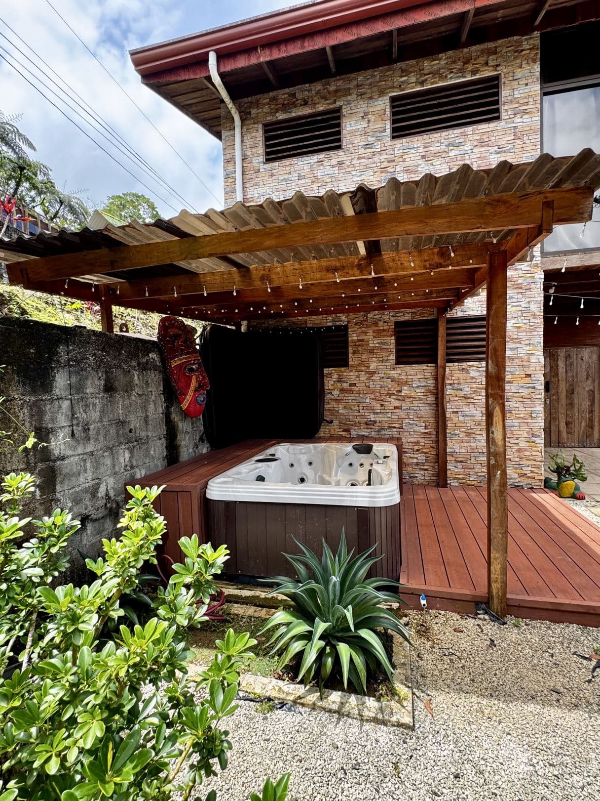 Rustic-Modern Paradise with Pool and Stunning Views, photo 5