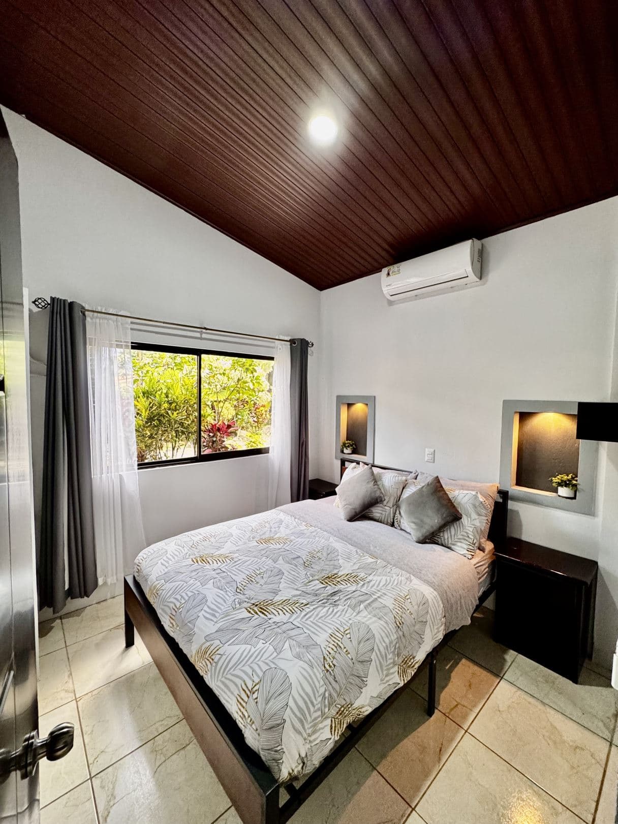 Turn-Key Hotel for Sale in La Fortuna, Costa Rica – Strong Income in the Country’s Most Touristic Area, photo 8