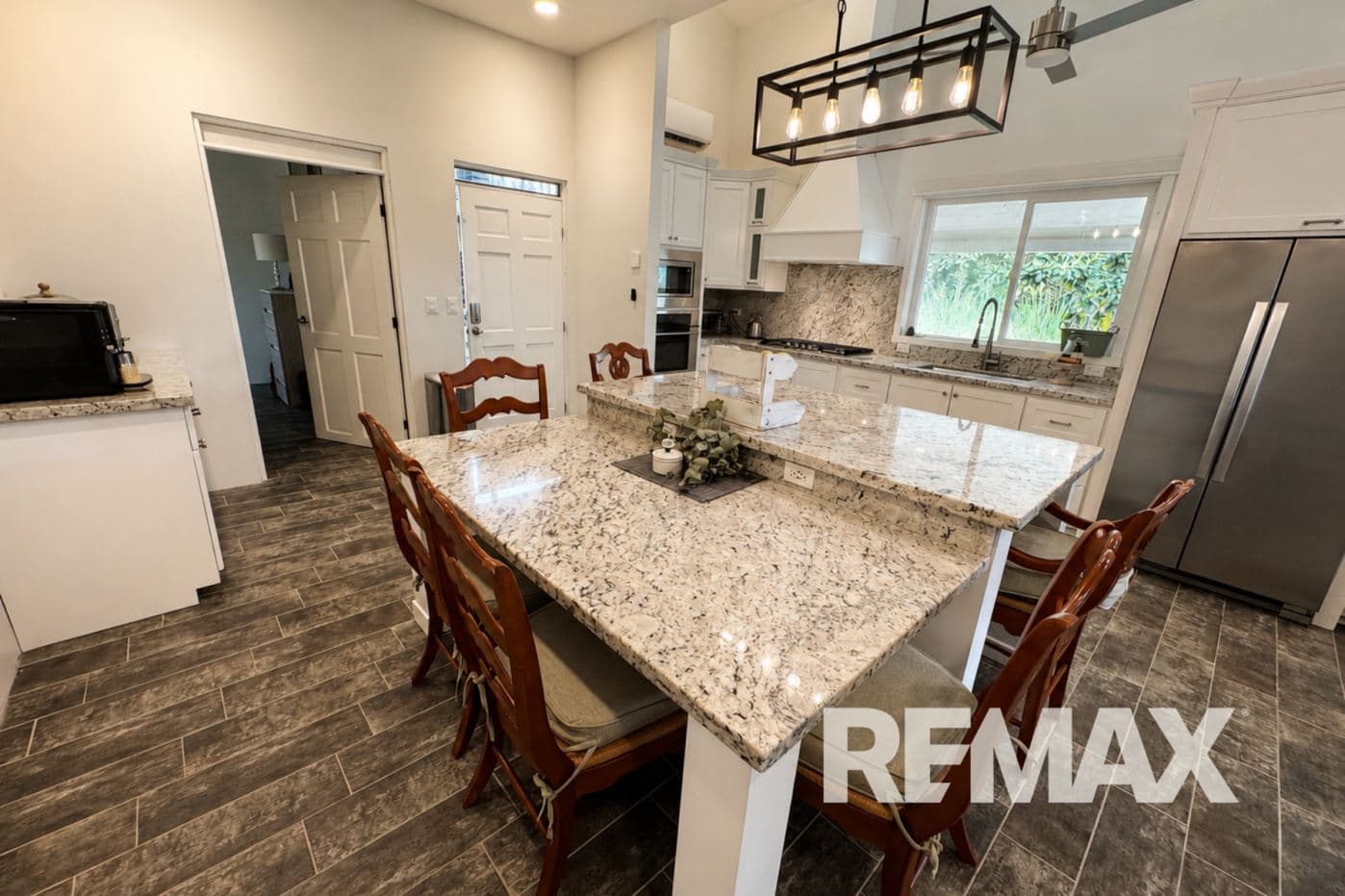 Modern Villa for Sale in La Tigra near La Fortuna, photo 8