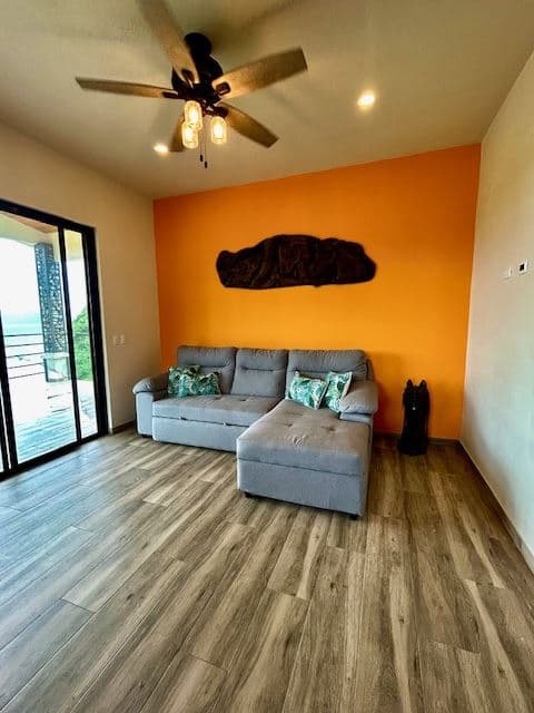 Turnkey Lakefront Home with Private Access, Expansion Potential, and Strong Rental Appeal in Nuevo Arenal, photo 9