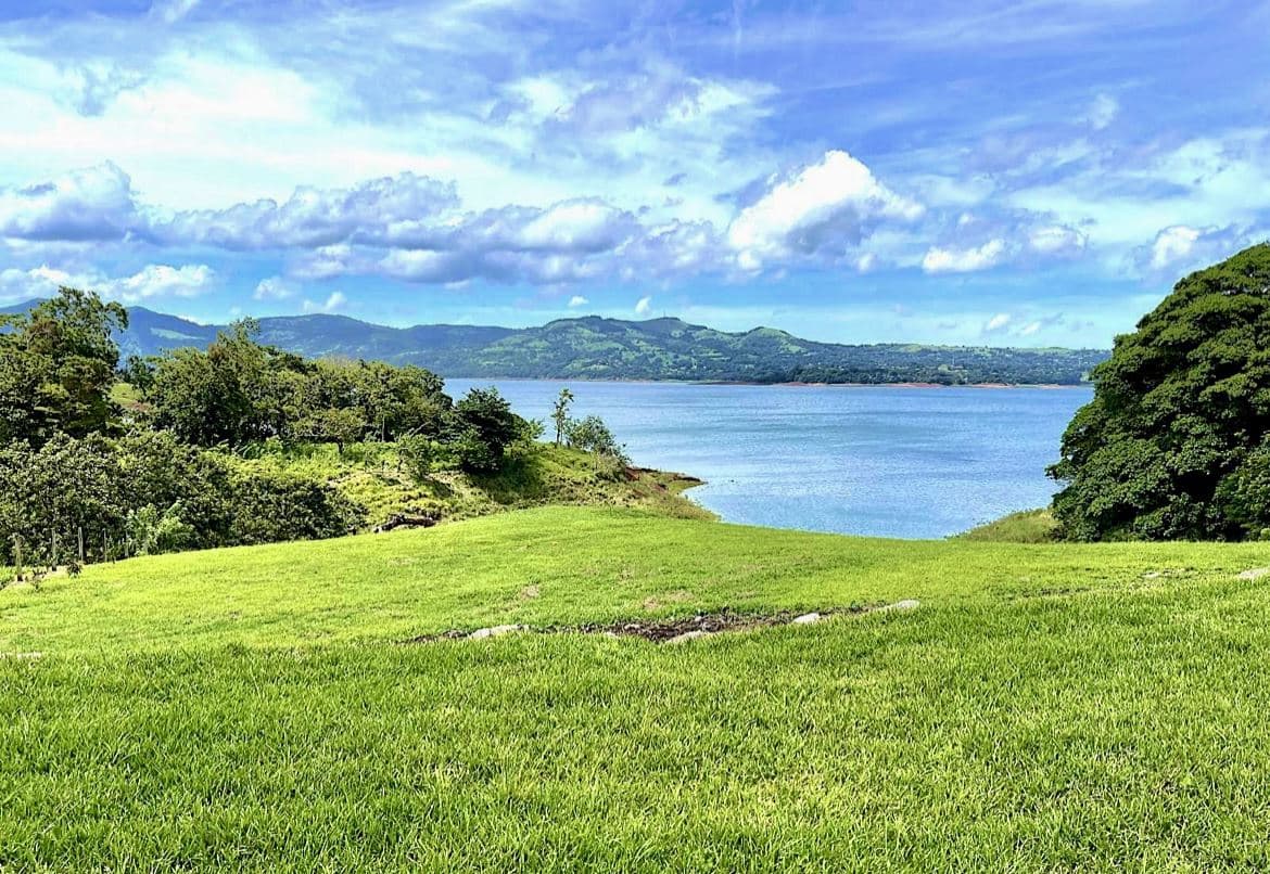 Turnkey Lakefront Home with Private Access, Expansion Potential, and Strong Rental Appeal in Nuevo Arenal, photo 25