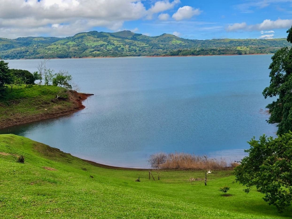 Turnkey Lakefront Home with Private Access, Expansion Potential, and Strong Rental Appeal in Nuevo Arenal, photo 27