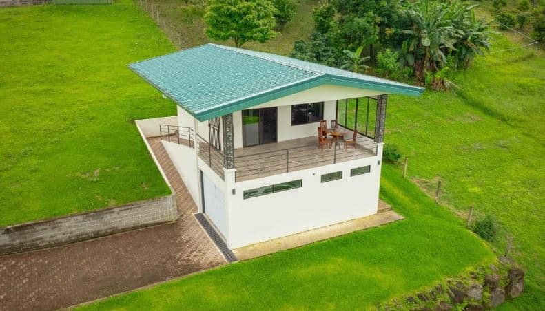 Turnkey Lakefront Home with Private Access, Expansion Potential, and Strong Rental Appeal in Nuevo Arenal, photo 26