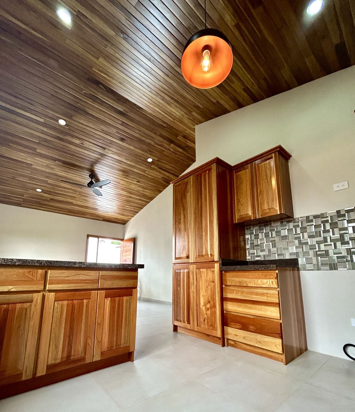 Modern Comfort Meets Small Town Charm- 2 Bedroom Renovated Home in Lake Arenal - SELLER FINANCING!, photo 3