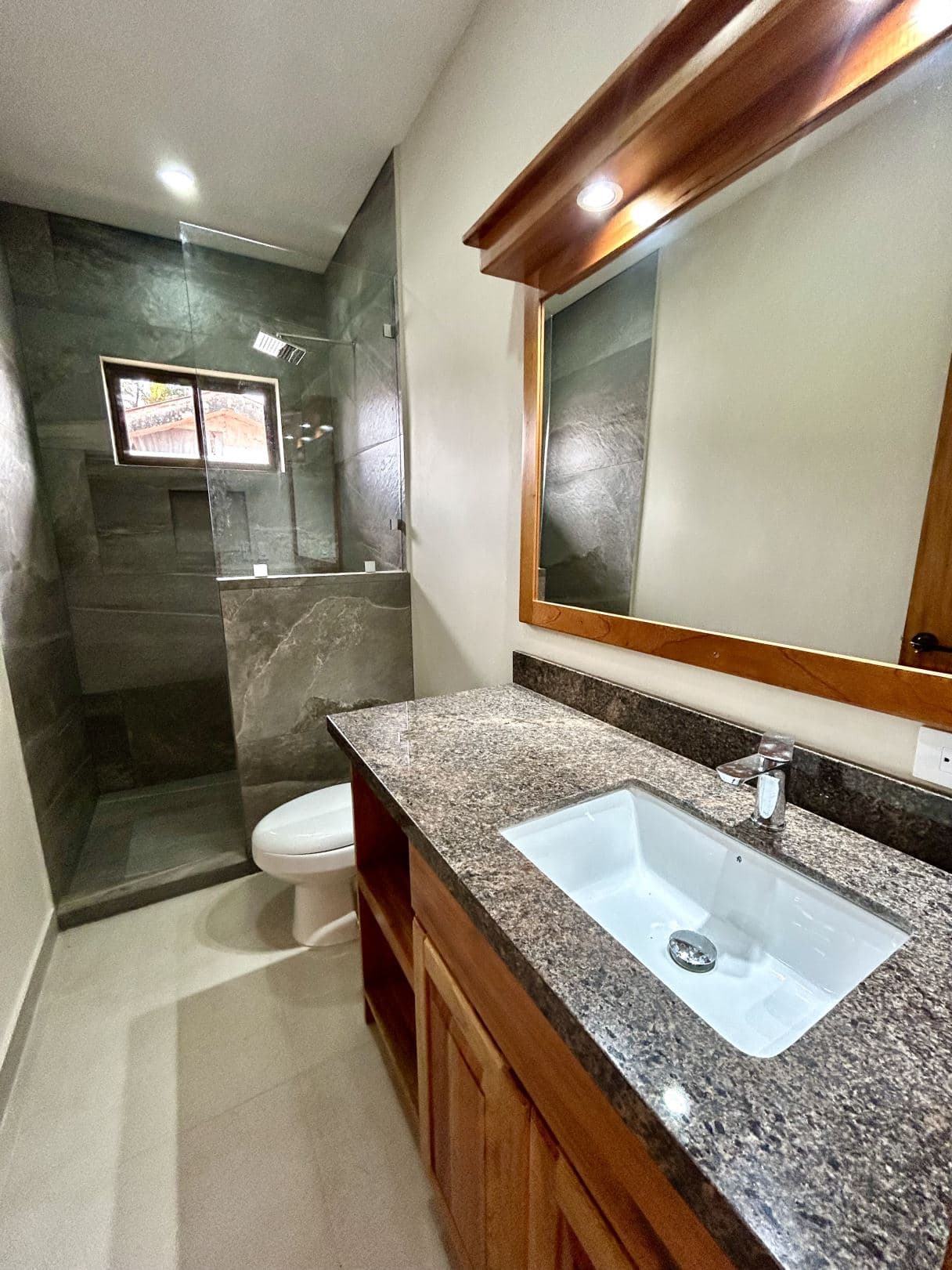 Modern Comfort Meets Small Town Charm- 2 Bedroom Renovated Home in Lake Arenal - SELLER FINANCING!, photo 16