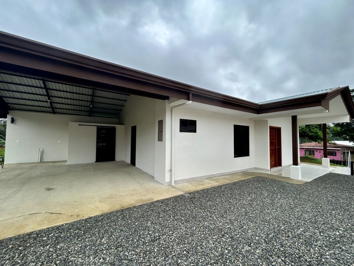 Modern Comfort Meets Small Town Charm- 2 Bedroom Renovated Home in Lake Arenal - SELLER FINANCING!, photo 20