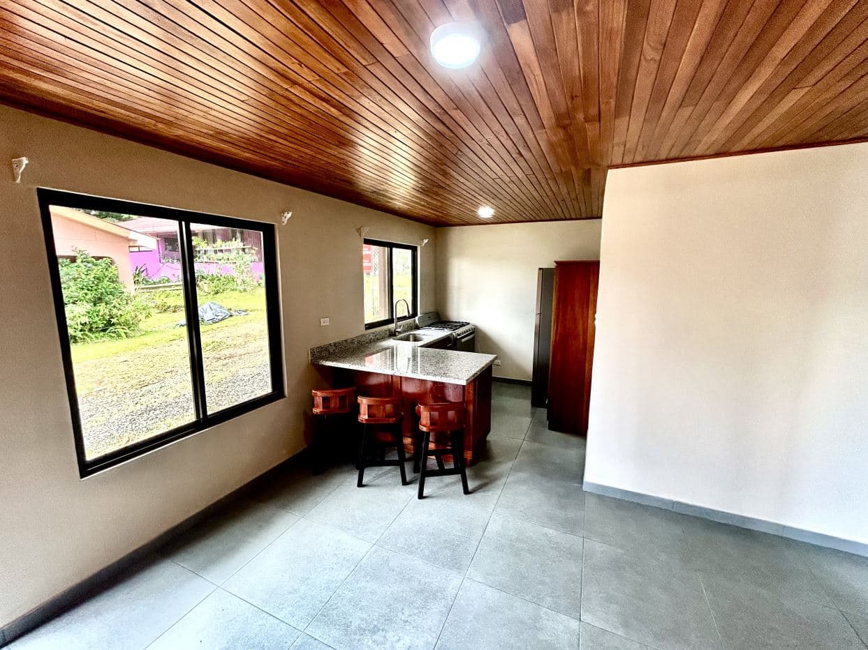 Renovated & Modern 2 Bedroom Home in Nuevo Arenal - Great Starter, Rental or Retirement Option with SELLER FINANCING!, photo 3