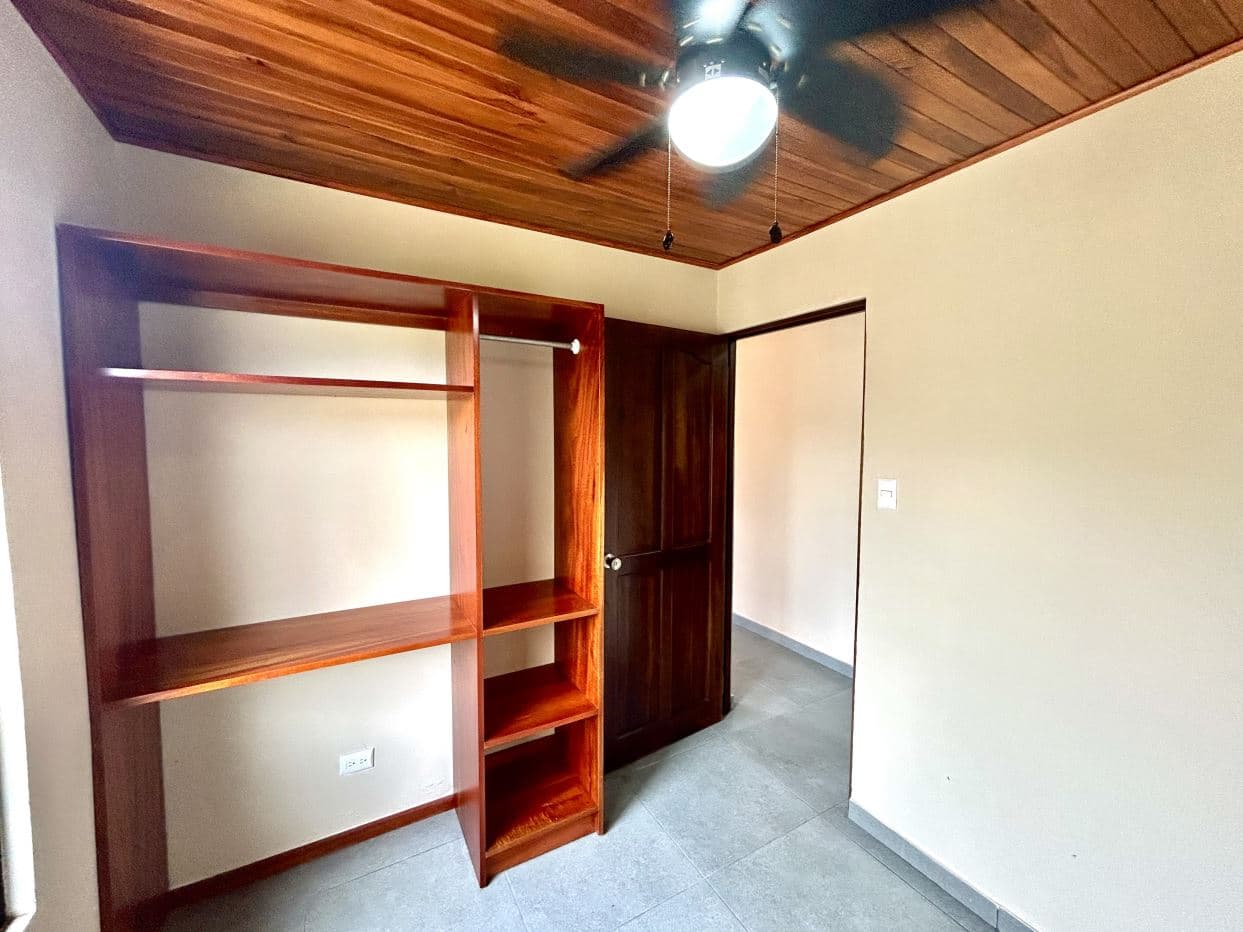 Renovated & Modern 2 Bedroom Home in Nuevo Arenal - Great Starter, Rental or Retirement Option with SELLER FINANCING!, photo 11