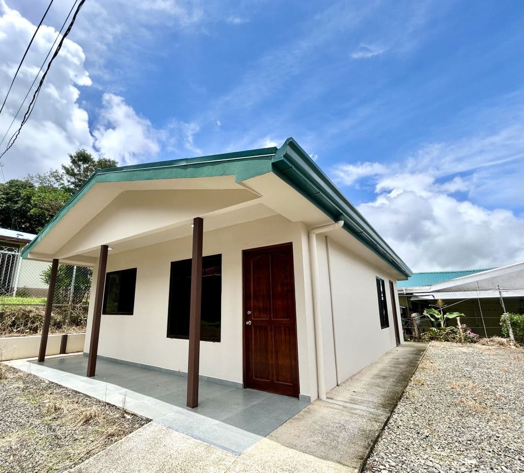 Renovated & Modern 2 Bedroom Home in Nuevo Arenal - Great Starter, Rental or Retirement Option with SELLER FINANCING!, photo 19