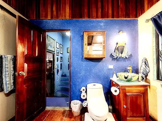 Lake Arenal Retreat - Spacious 4 Bedroom Home, Guesthouse with Income Potential at a Competitive Price, photo 26