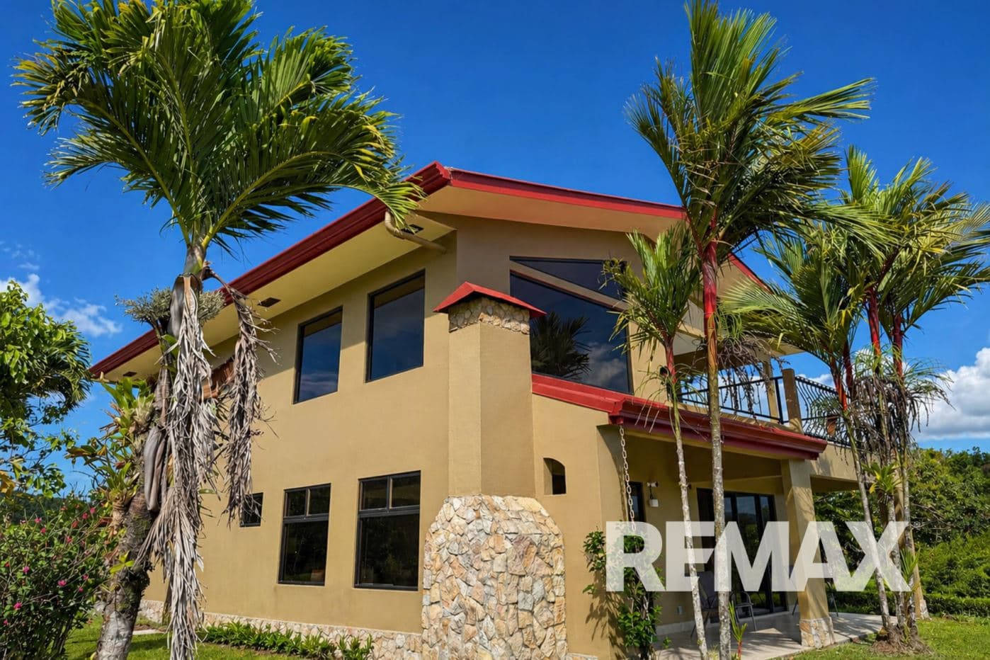 Panoramic Lake Arenal View 3 BR 3BA Home in Exclusive Gated Community with Pool, photo 31