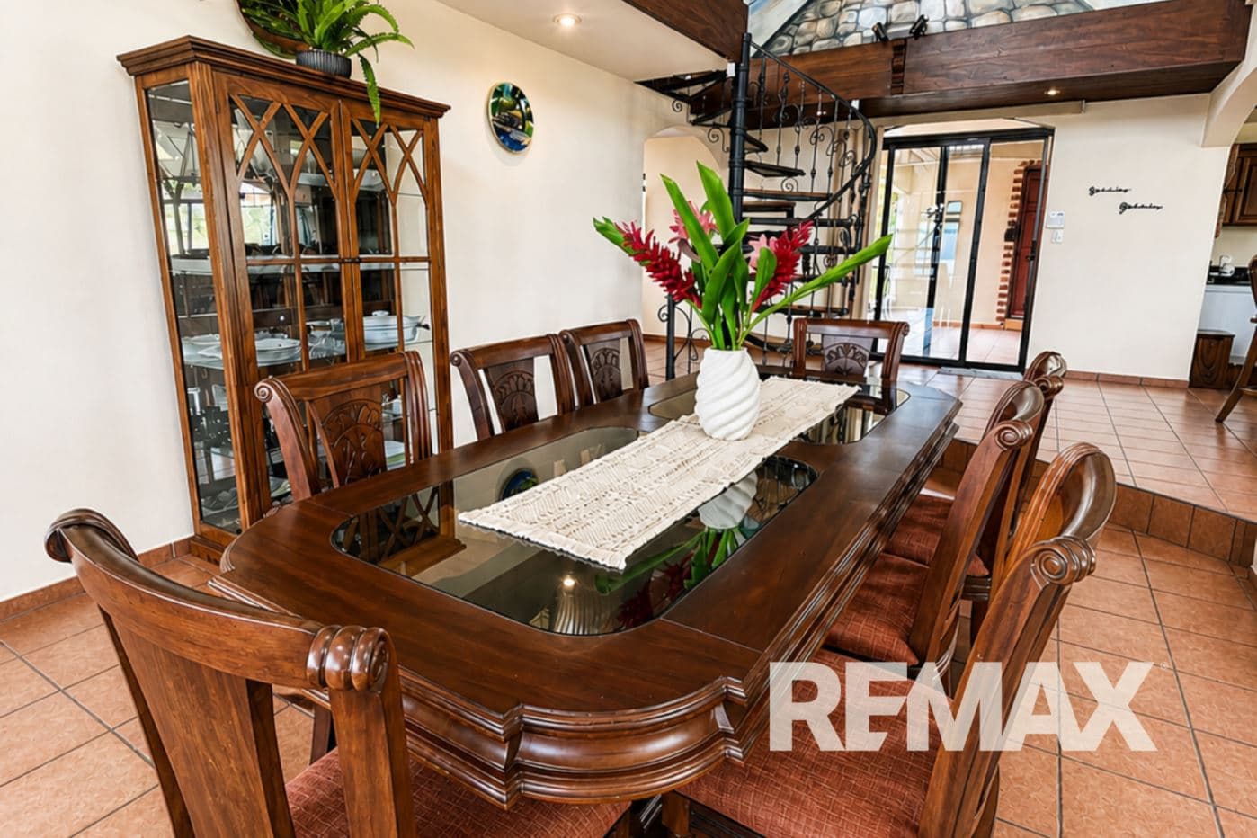 Lake Arenal Guanacaste Luxury Estate | 9 Bedrooms, Guest House, Infinity Pool & Workshop | Villa Alba Nueva, photo 10