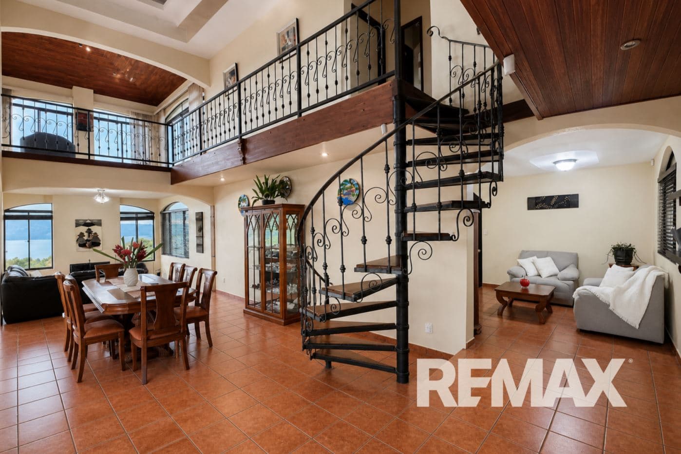 Lake Arenal Guanacaste Luxury Estate | 9 Bedrooms, Guest House, Infinity Pool & Workshop | Villa Alba Nueva, photo 9