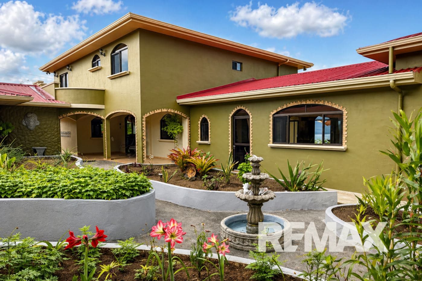 Lake Arenal Guanacaste Luxury Estate | 9 Bedrooms, Guest House, Infinity Pool & Workshop | Villa Alba Nueva, photo 33
