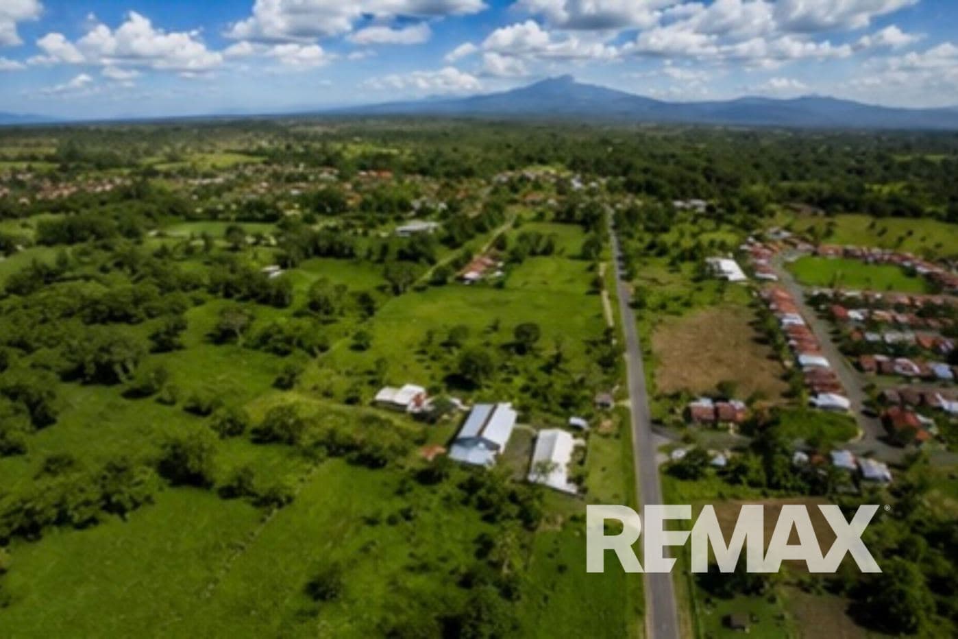 Estate Investment Opportunity in Downtown Upala, photo 2