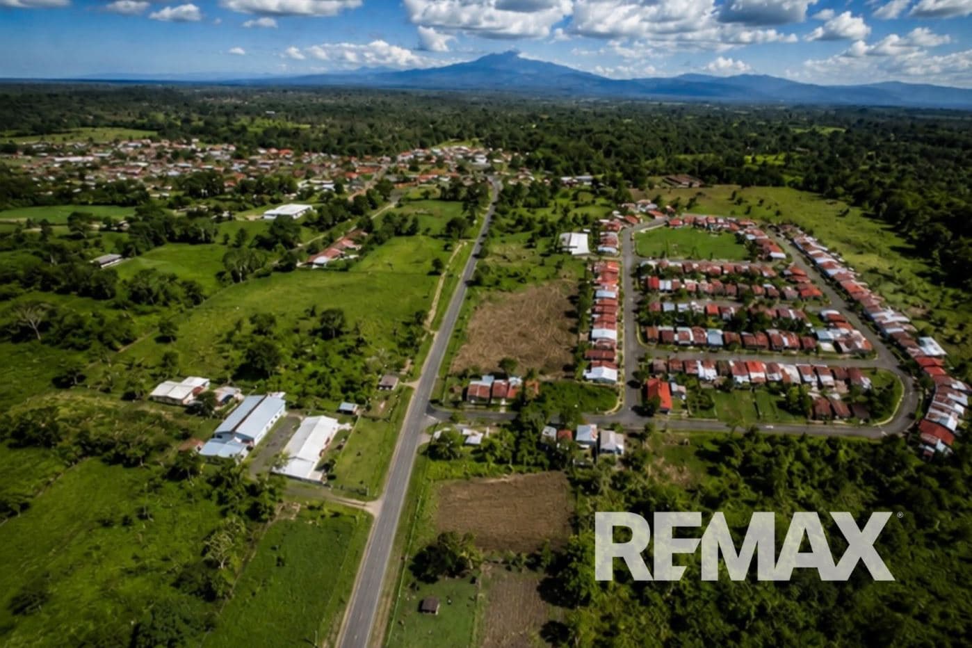 Estate Investment Opportunity in Downtown Upala, photo 4