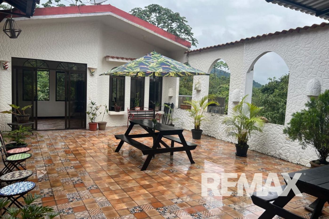 La Fortuna Boutique Hotel for Sale w Volcano Views, photo 18