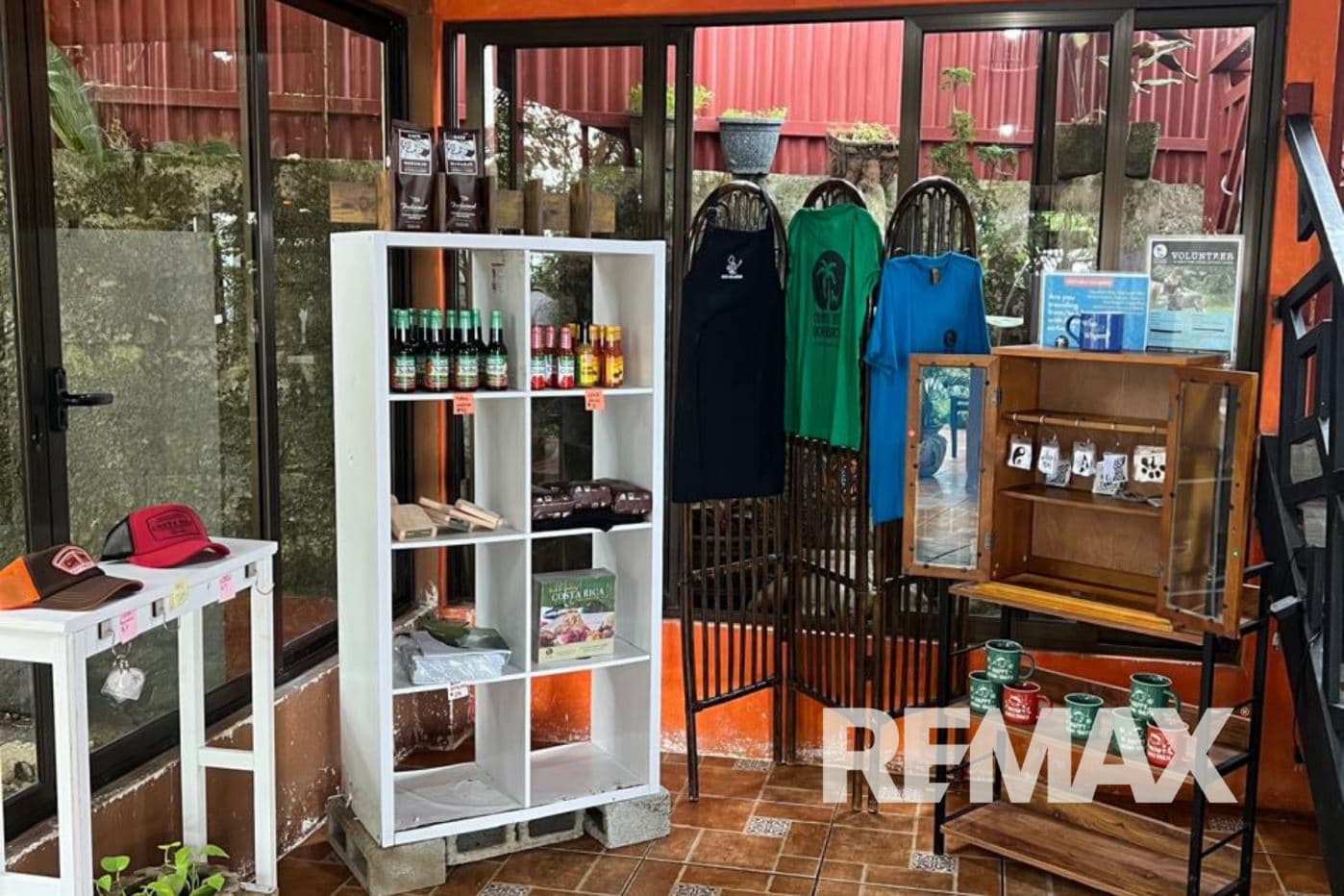 La Fortuna Boutique Hotel for Sale w Volcano Views, photo 24