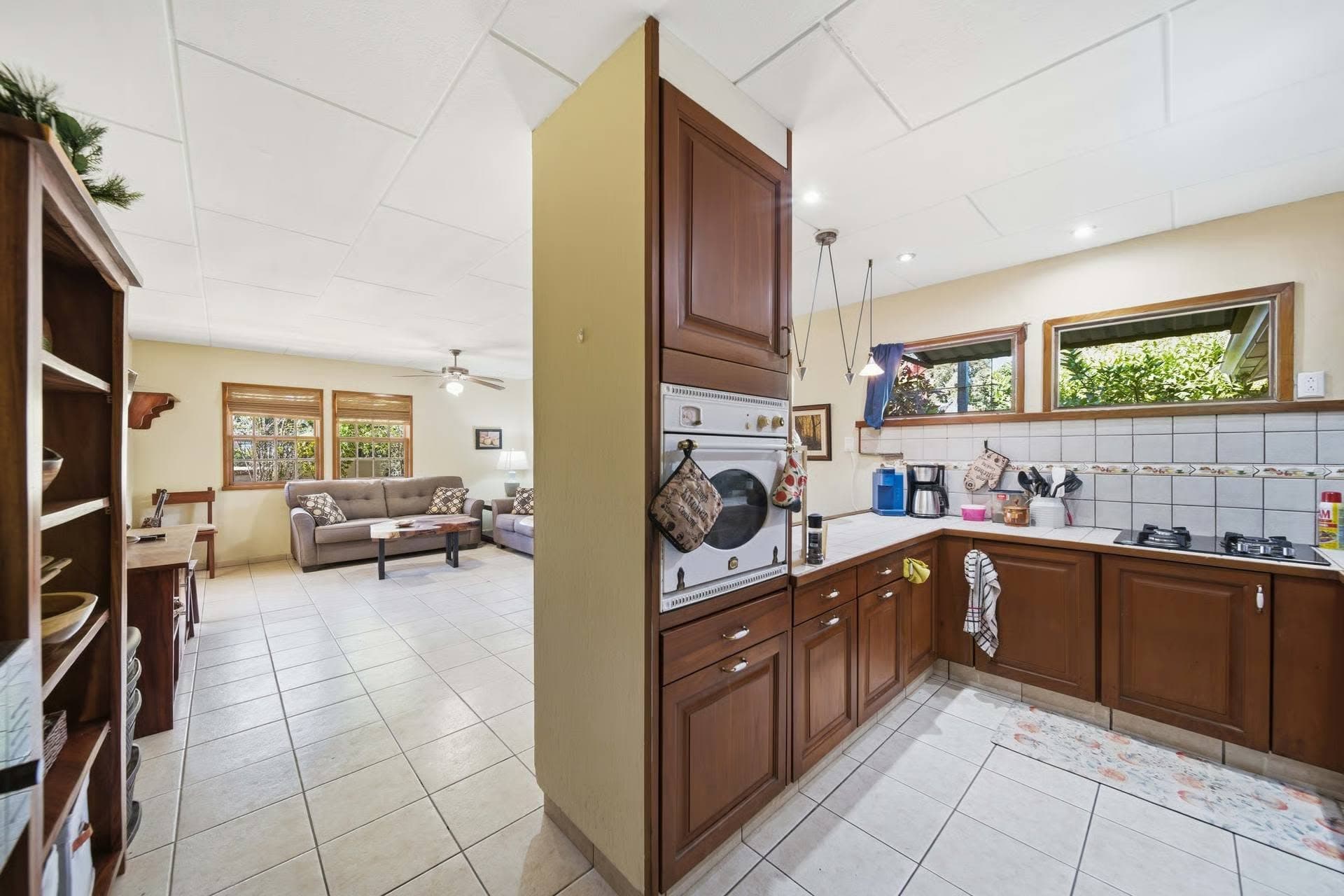 Gated Income Property in the Middle of Sardinal, photo 27