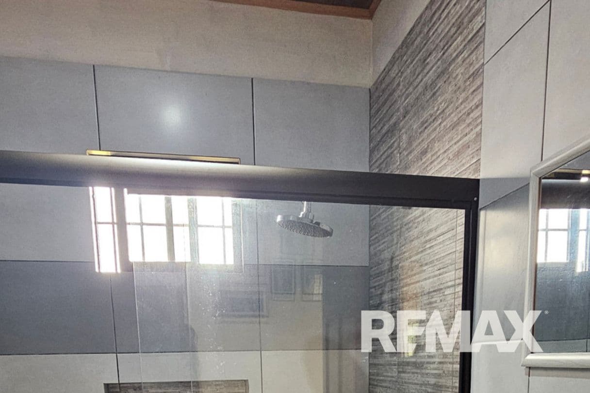 Off-Grid Mountain Home with Multiple Volcano Views on 5,775 m² – La Balsa, San Ramón, photo 13