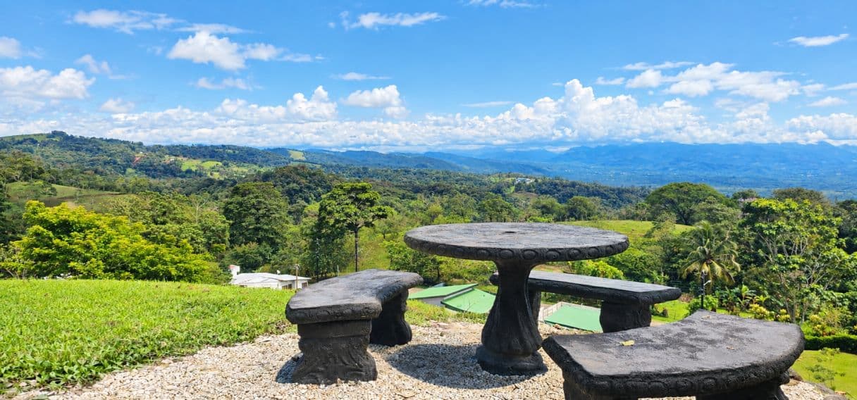 Spacious Family Home with Arenal Volcano Views in Florencia, photo 21