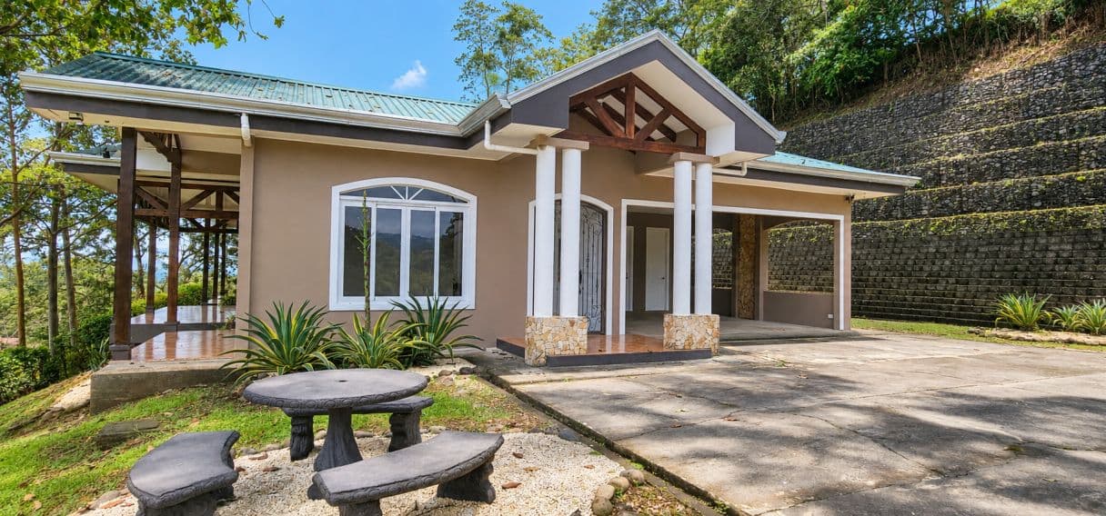 Spacious Family Home with Arenal Volcano Views in Florencia, photo 27