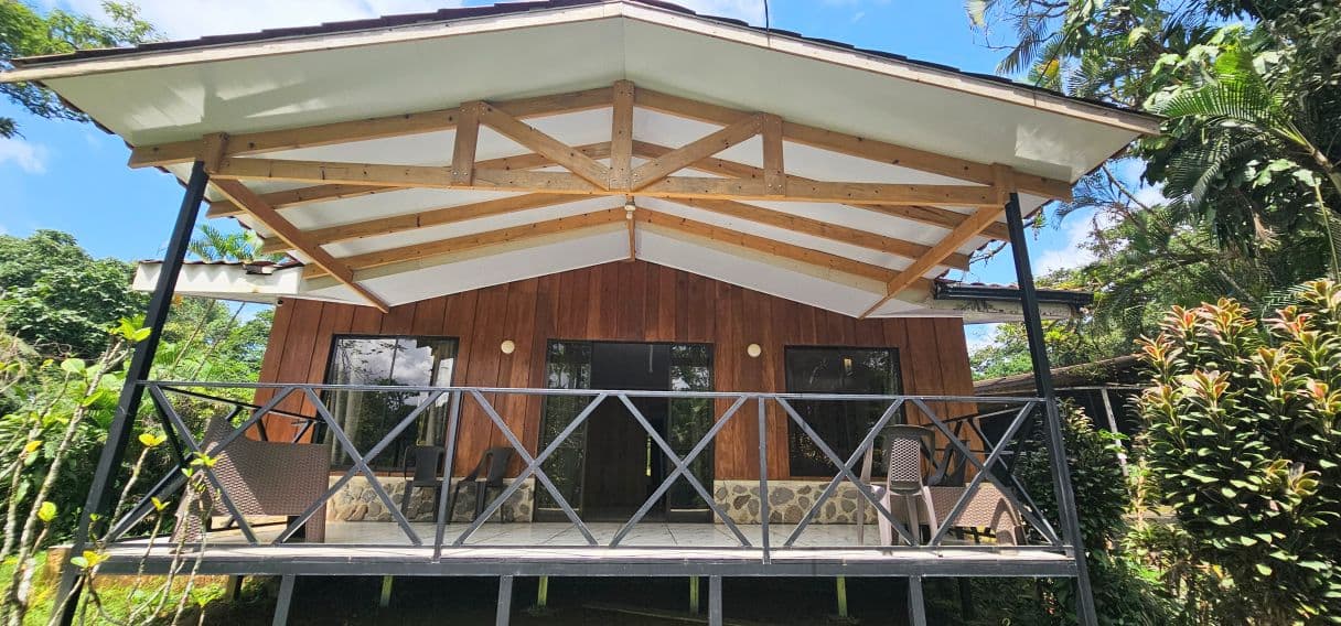 8,000 m² Riverfront Property in La Tigra | Home, Pool, Cabina & Business Potential, photo 14
