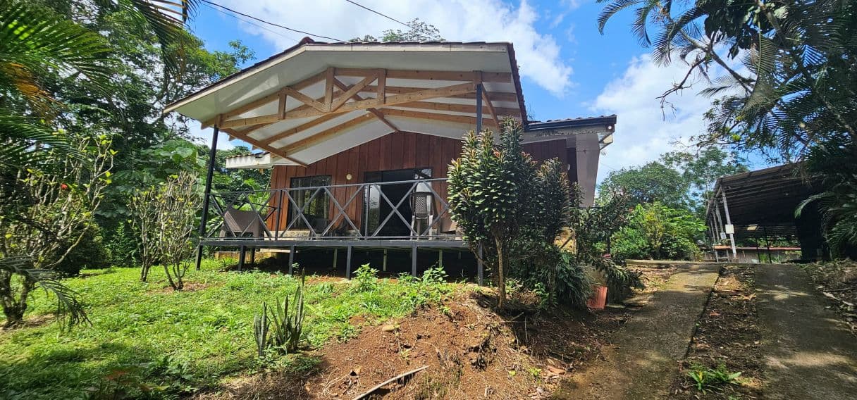 8,000 m² Riverfront Property in La Tigra | Home, Pool, Cabina & Business Potential, photo 15