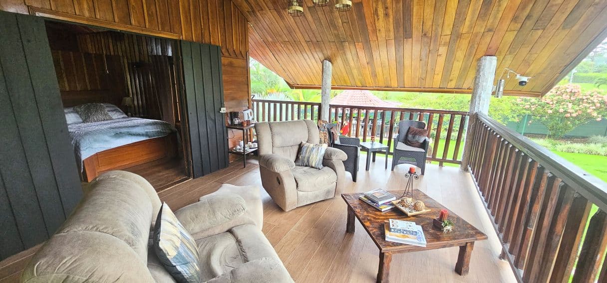 Turnkey Airbnb Property for sale with 3 Cabins Near La Fortuna, photo 4