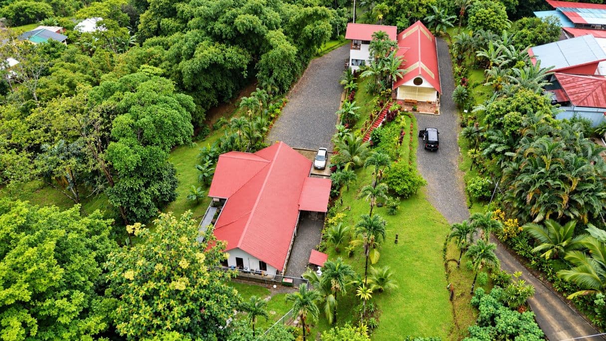 Boutique Eco-retreat & Airbnb Business for sale near La Fortuna