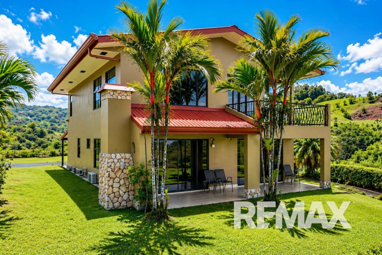 Panoramic Lake Arenal View 3 BR 3BA Home in Exclusive Gated Community with Pool
