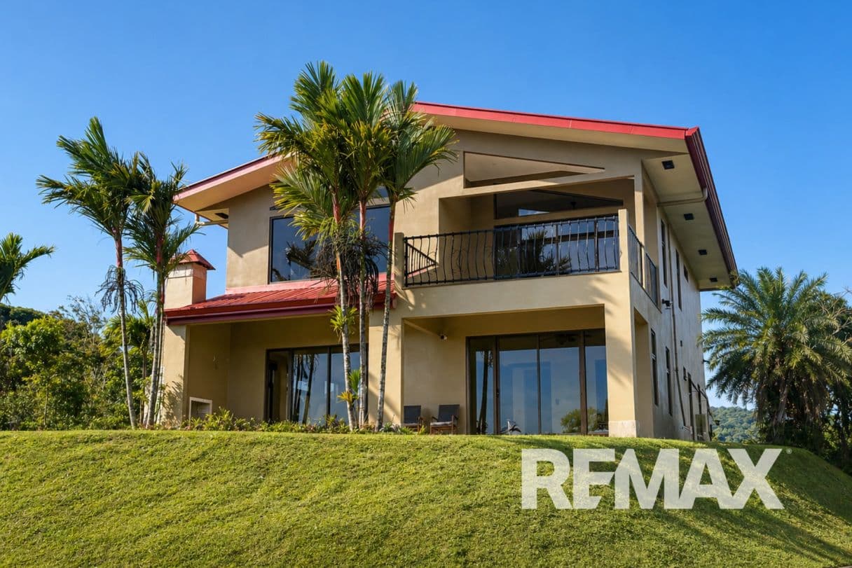 Panoramic Lake Arenal View 3 BR 3BA Home in Exclusive Gated Community with Pool, photo 30