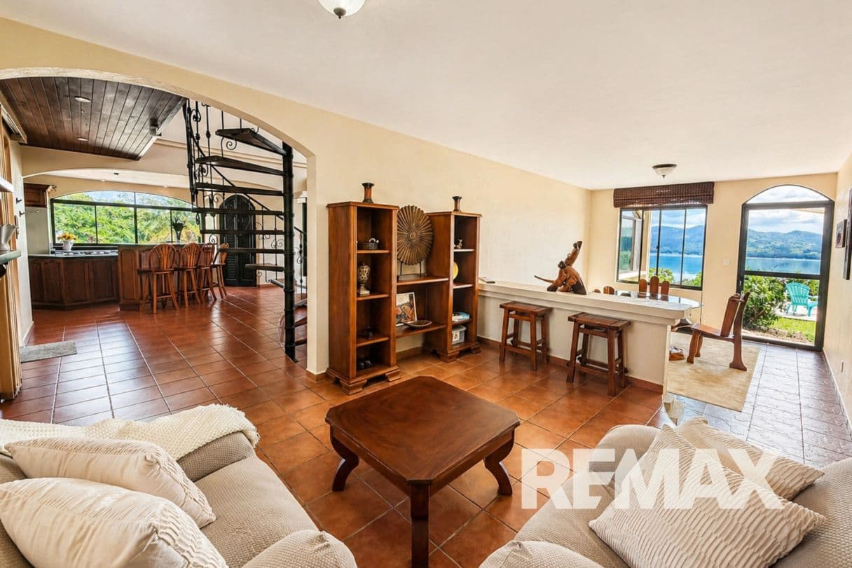 Lake Arenal Guanacaste Luxury Estate | 9 Bedrooms, Guest House, Infinity Pool & Workshop | Villa Alba Nueva, photo 19