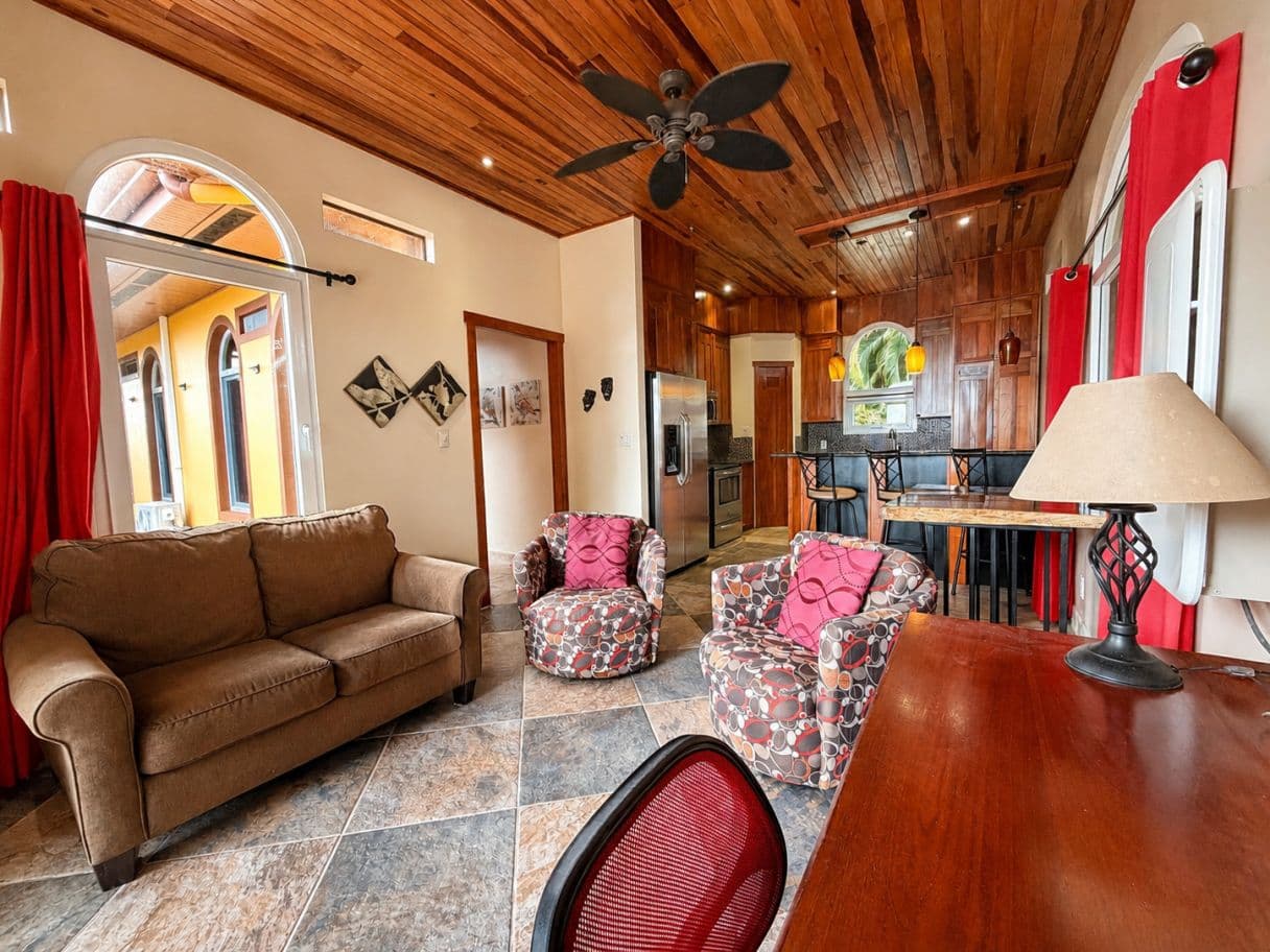 Distinguished Private Estate Villa Tranquila with Panoramic Lake Arenal Views, Guest House & Heated Indoor Pool, photo 27